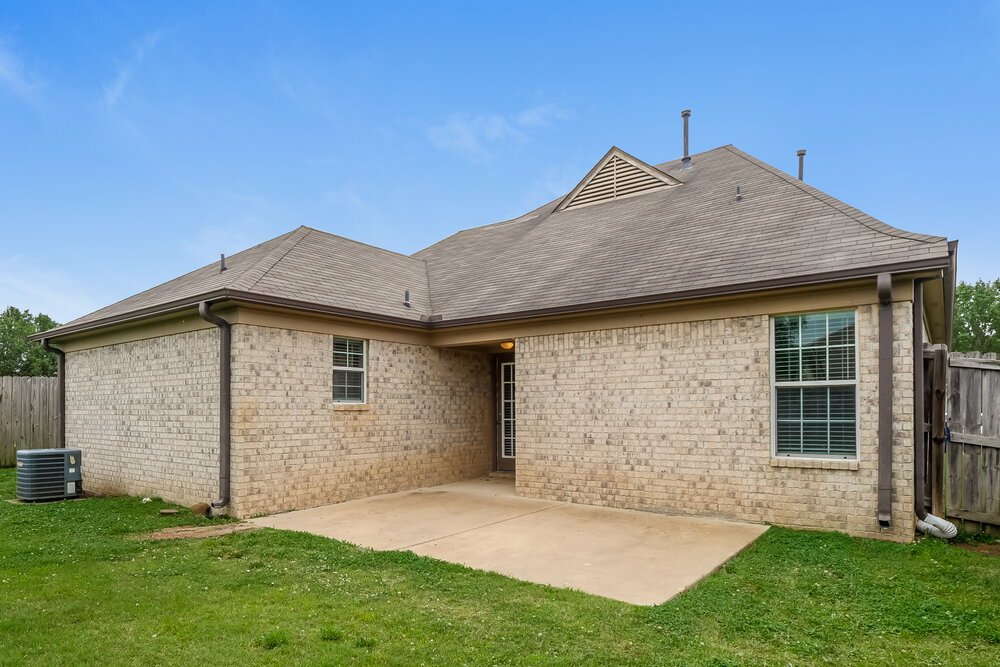 3-Bed Rental on 7959 Ridgedale Dr photo 17