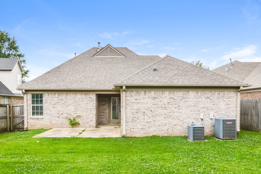 4-Bed Rental on 7916 Ridgedale Dr photo 17