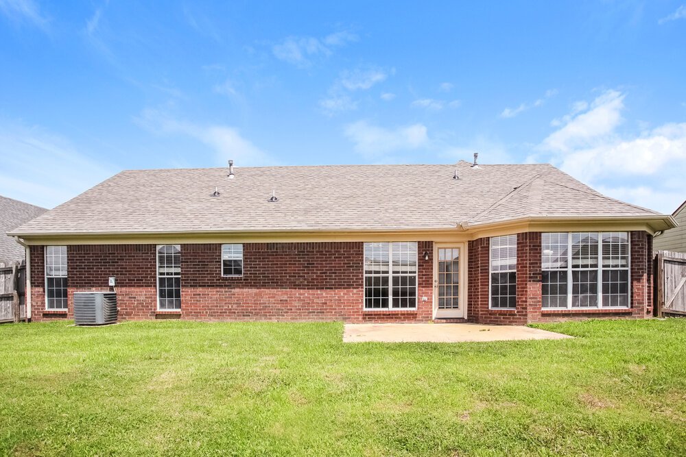 4-Bed Rental on 6379 Sandbourne E photo 17