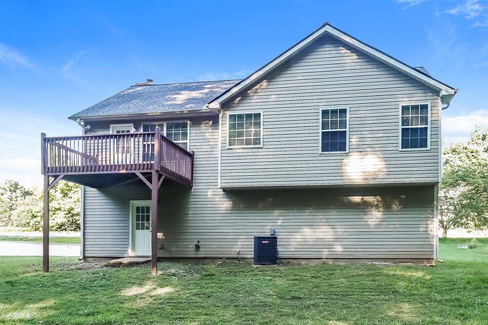 4-Bed Rental on 97 Summer Creek photo 17