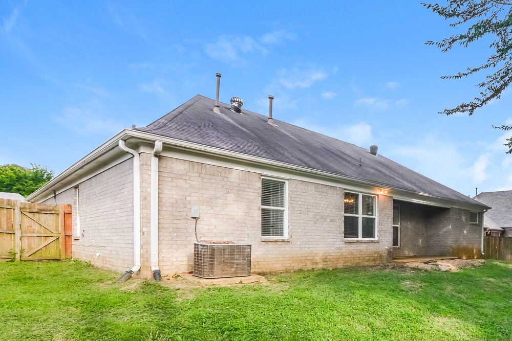 3-Bed Rental on 5837 Stonewall Dr photo 17