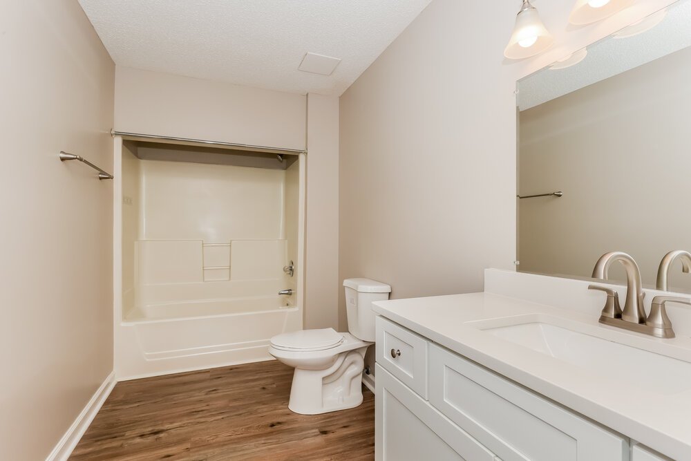 3-Bed Rental on 2409 Racquet Club photo 18