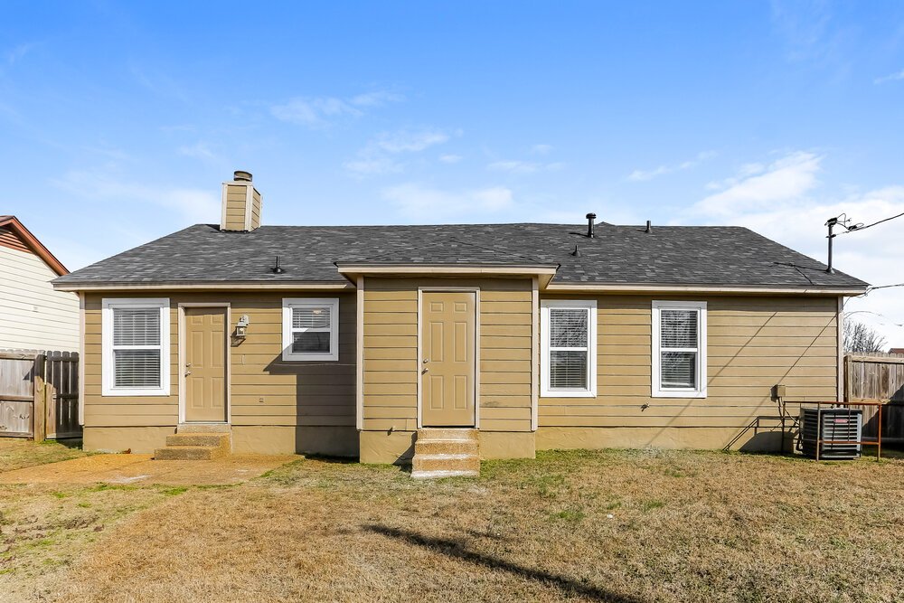 3-Bed Rental on 5305 N Oak photo 18
