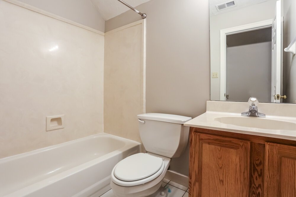 4-Bed Rental on 8633 Meadow Green photo 18