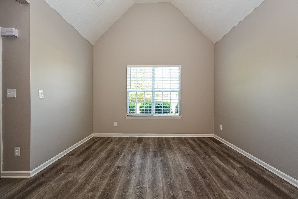 3-Bed Rental on 2530 Walter Way photo 18