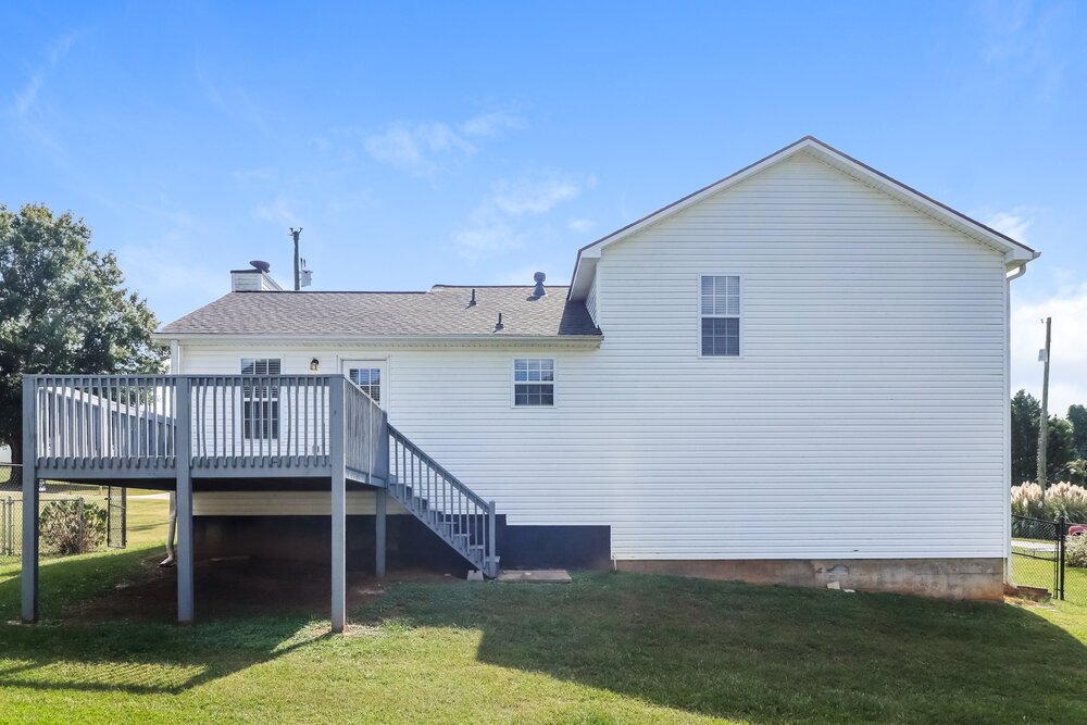 3-Bed Rental on 417 Remington Ct photo 18
