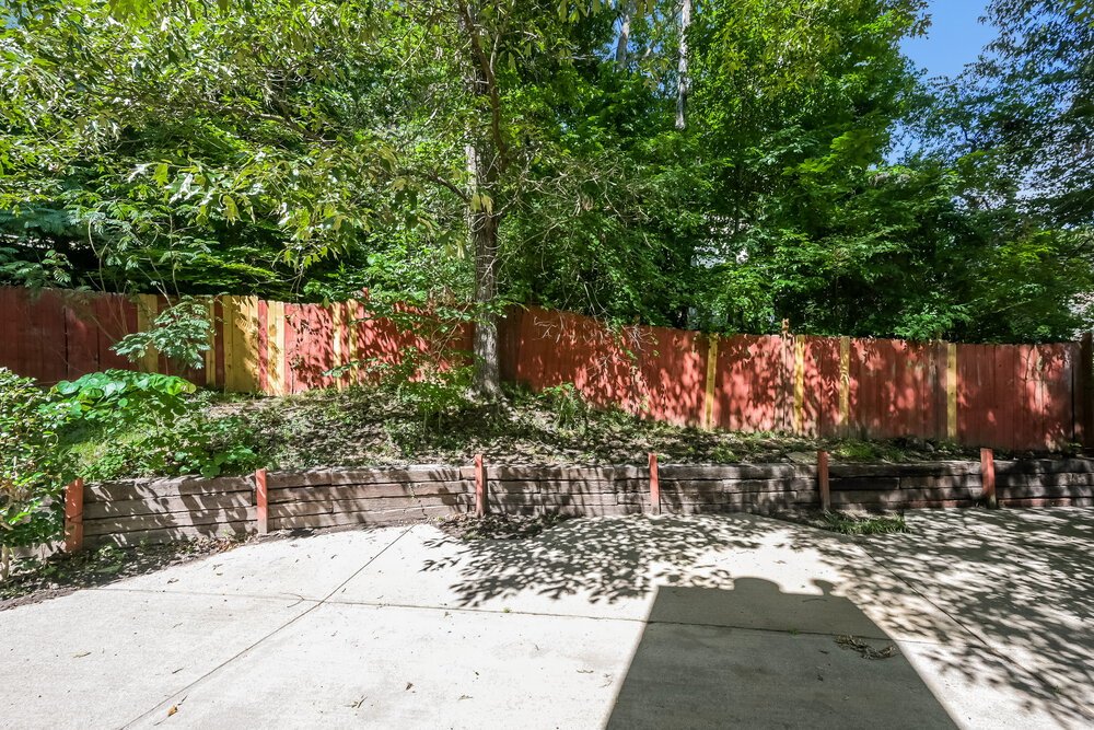 3-Bed Rental on 710 Maggie Mae photo 18