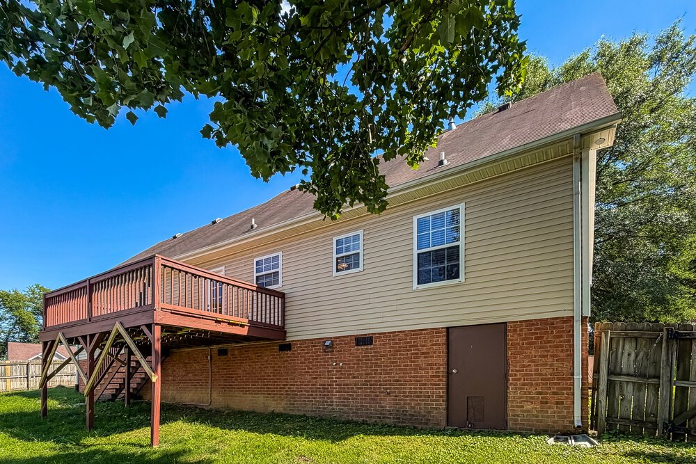 4-Bed Rental on 100 Homestead Ln photo 18
