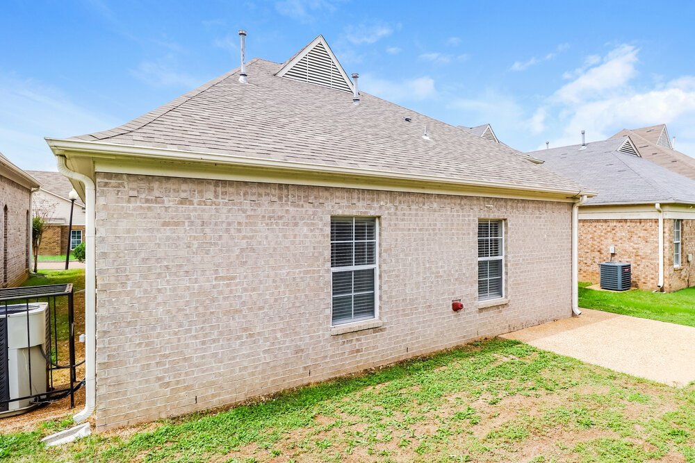 3-Bed Rental on 7575 Glen Creek photo 19