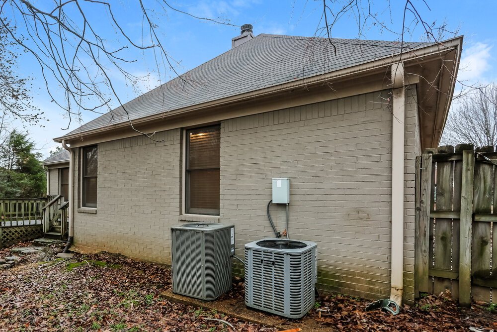 4-Bed Rental on 8633 Meadow Green photo 20