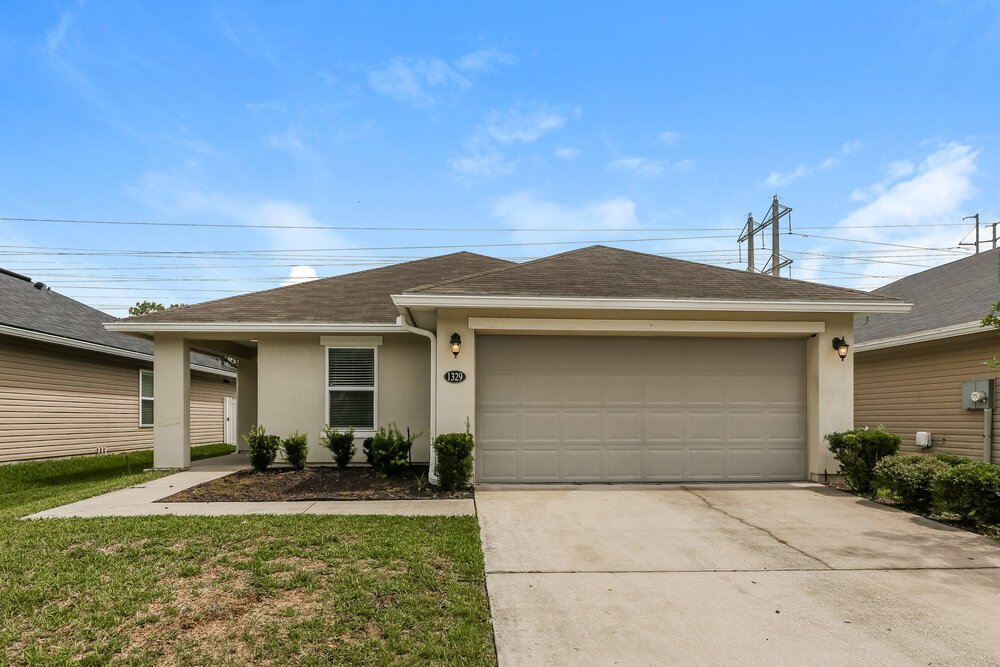 3-Bed Rental on 1329 Biscayne Grove photo 1