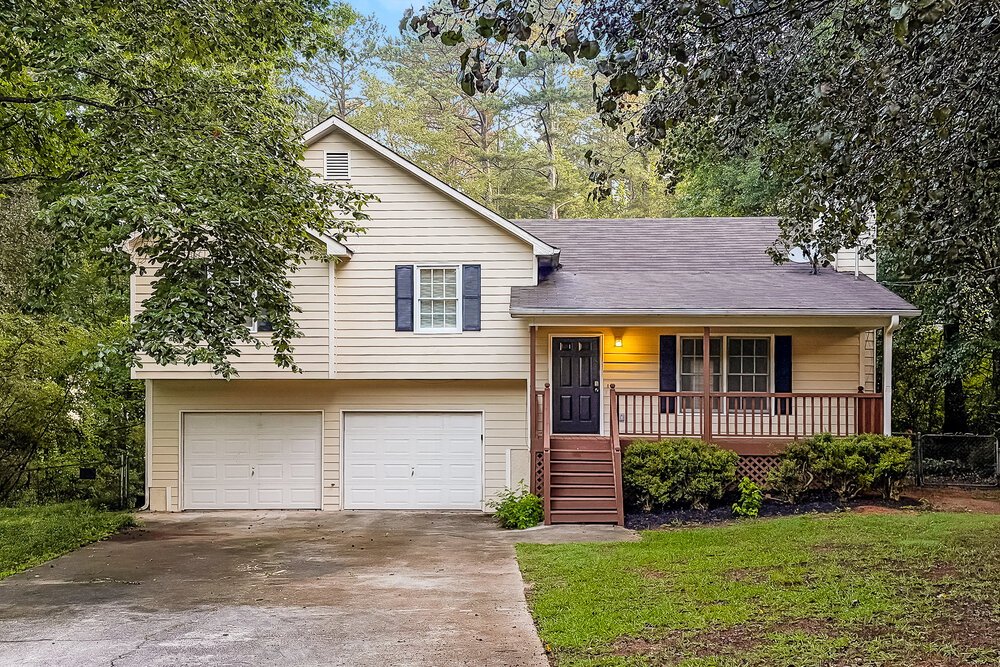 3-Bed Rental on 140 Loxley Ct photo 1