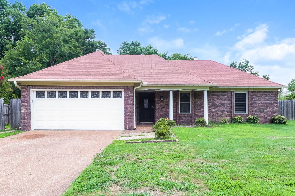 3-Bed Rental on 1366 Sandy Stone photo 1