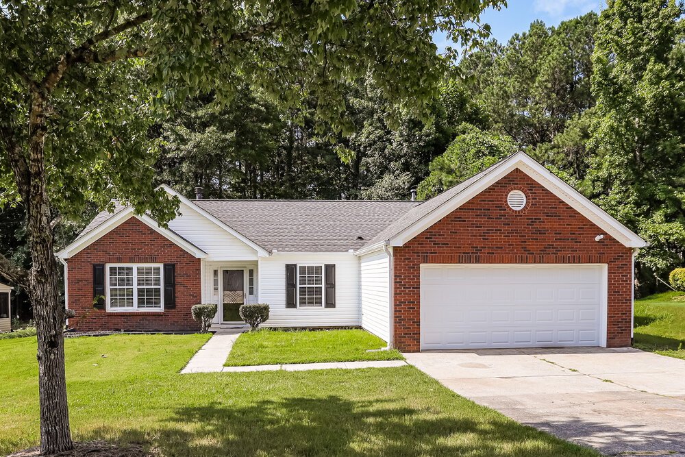 3-Bed Rental on 372 Red Maple photo 1