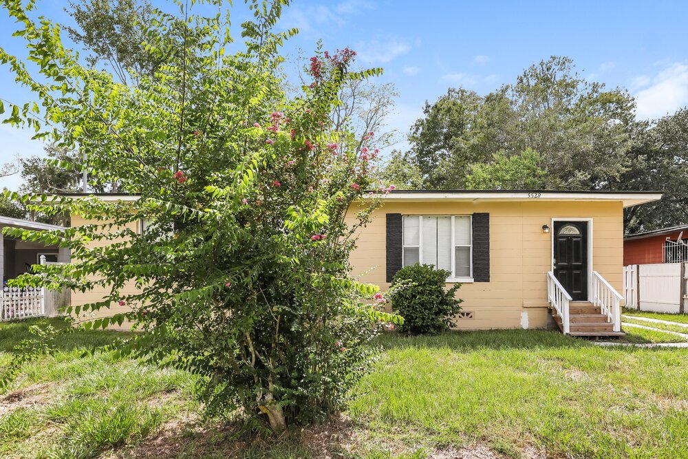 3-Bed Rental on 5528 Vernon Rd photo 1