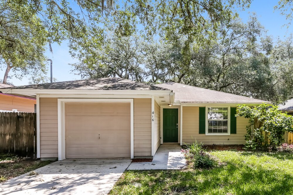 3-Bed Rental on 416 S 13th photo 1