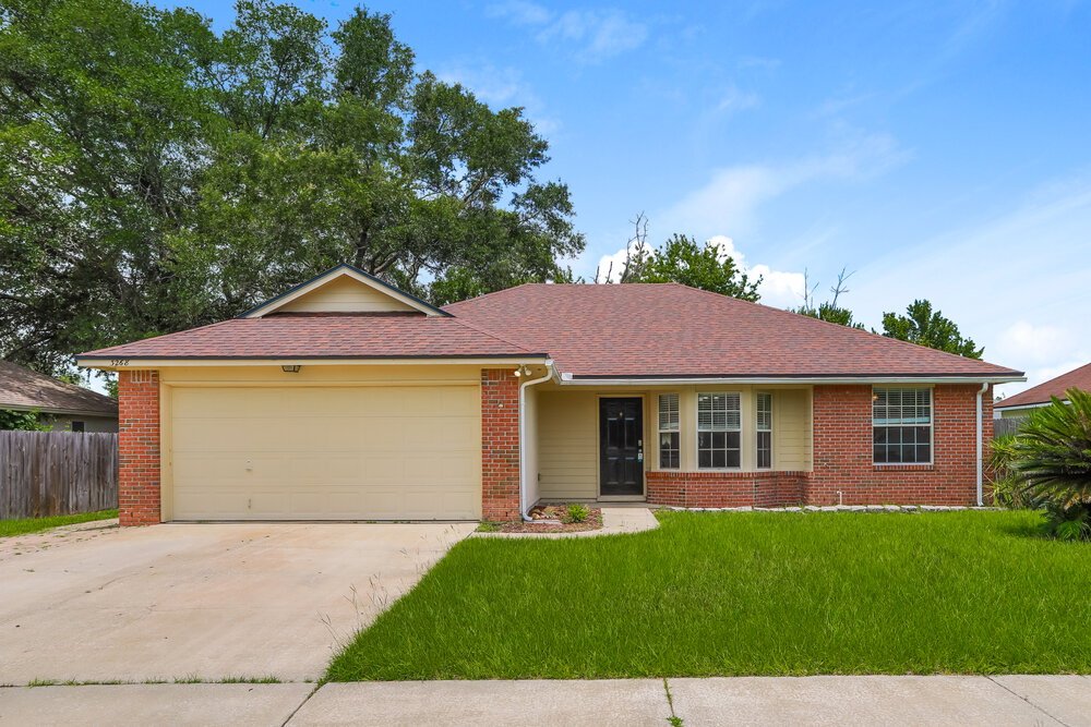 4-Bed Rental on 3268 Avalon Dr photo 1