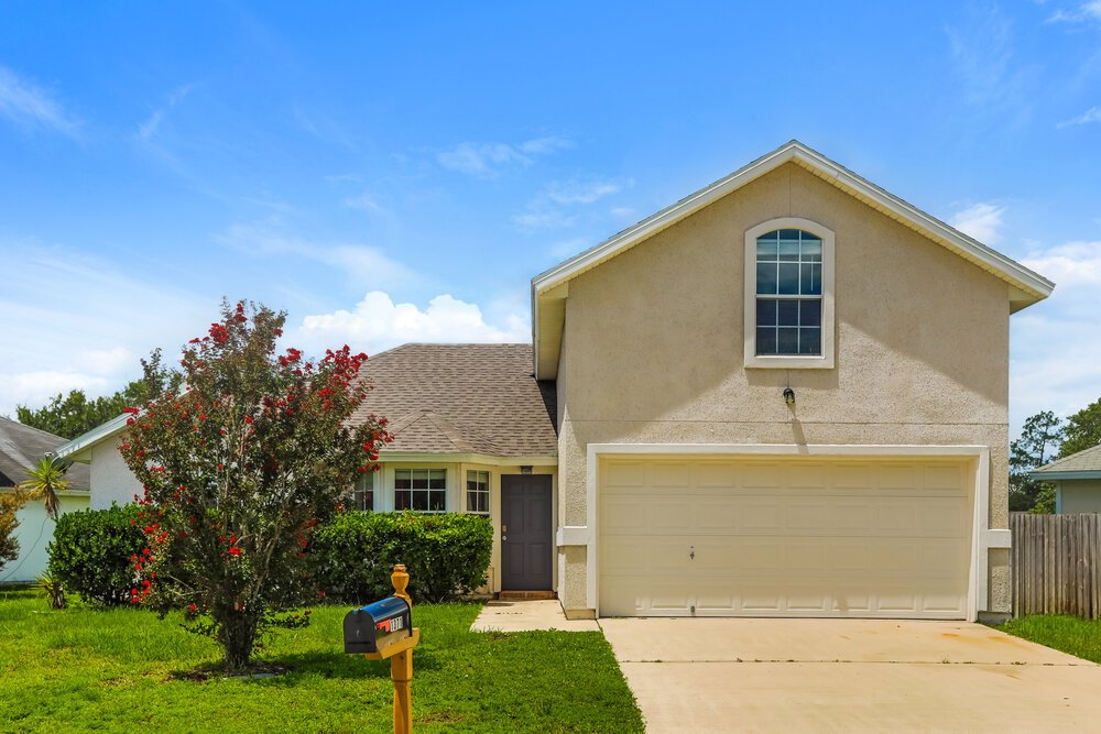 4-Bed Rental on 1371 Summerbrook Dr photo 1