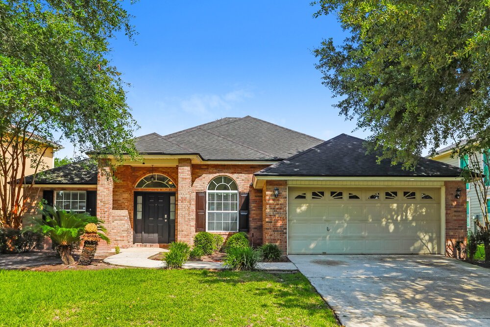 4-Bed Rental on 3460 Live Oak photo 1