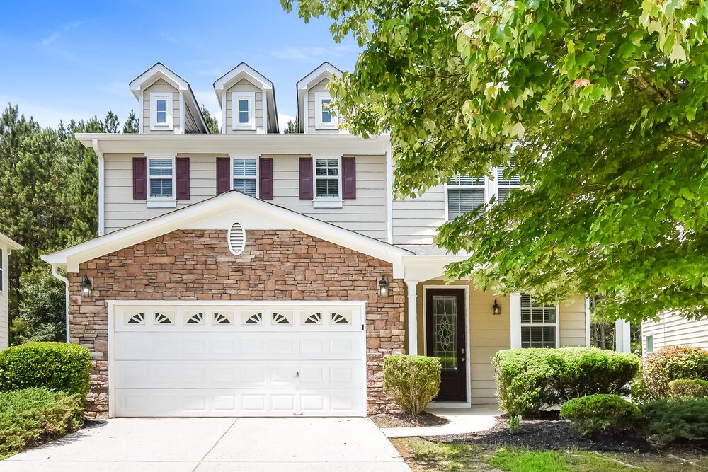 3-Bed Rental on 2110 Valley Creek photo 1