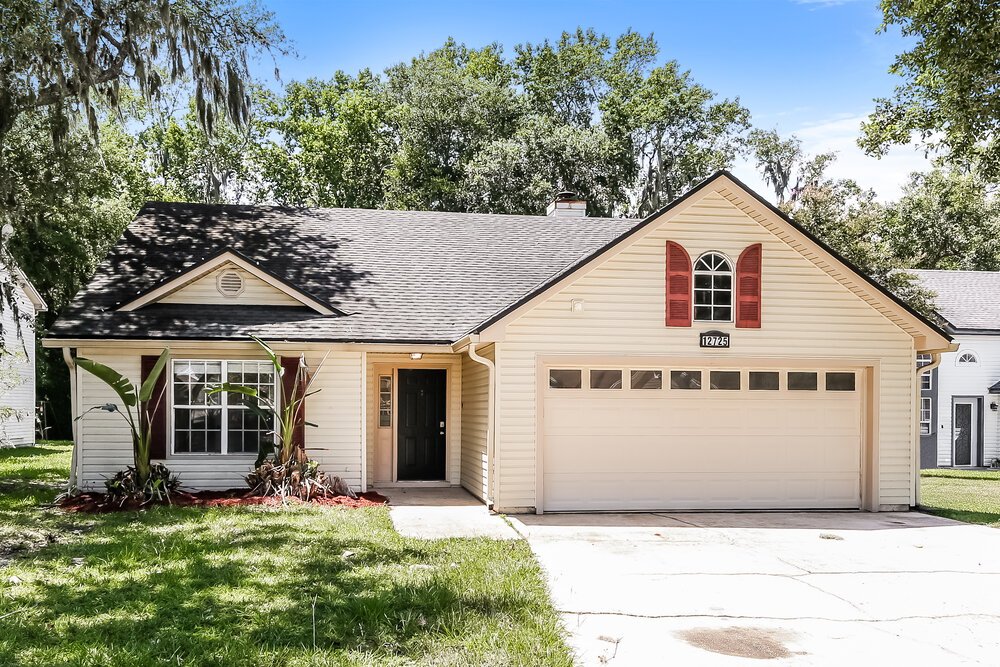 3-Bed Rental on 12725 Serenade Cir photo 1
