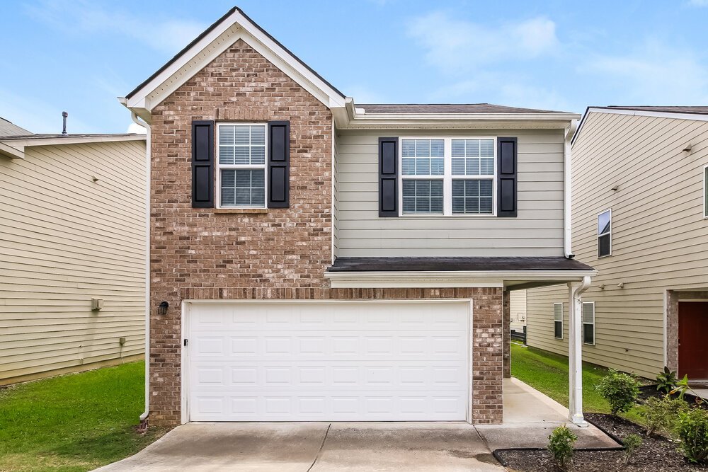 3-Bed Rental on 3684 Battle Pass photo 1