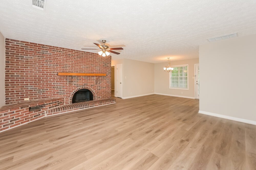 3-Bed Rental on 5406 Cindy Ln photo 2