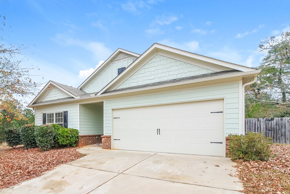 3-Bed Rental on 3482 Sandstone Trl photo 3
