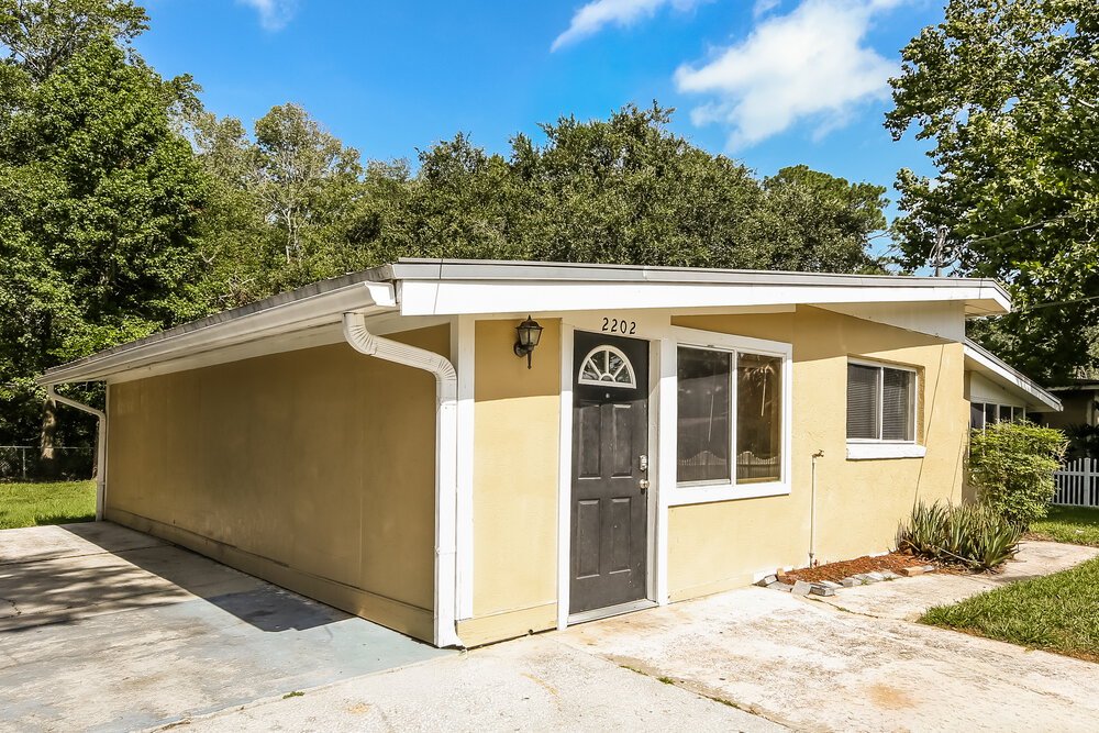 3-Bed Rental on 2202 Leon Rd photo 3