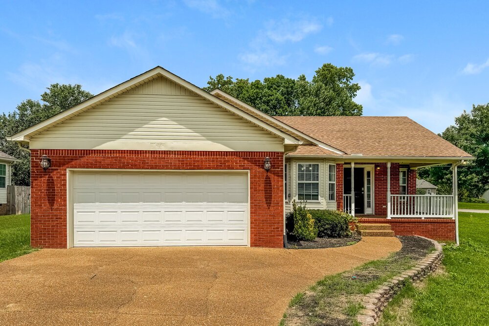 3-Bed Rental on 2832 Rippavilla Way photo 3