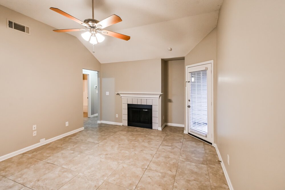 3-Bed Rental on 3542 E Regency photo 3