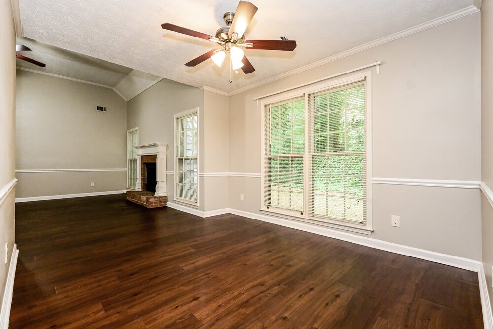 3-Bed Rental on 1204 Garden Path photo 3