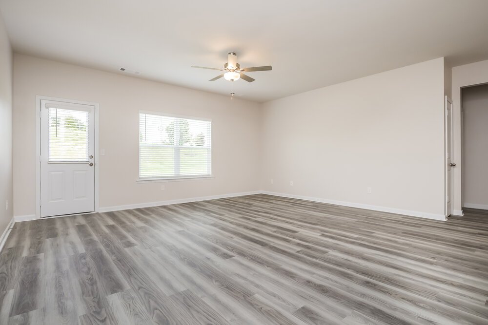 4-Bed Rental on 1420 Sodbuster Dr photo 3