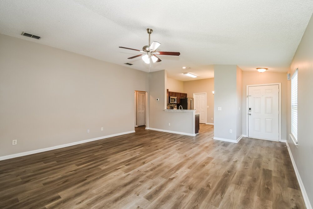 3-Bed Rental on 6875 Recreation Trl photo 3