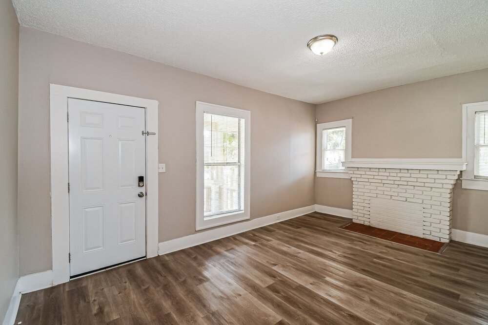 3-Bed Rental on 914 Allison St photo 3