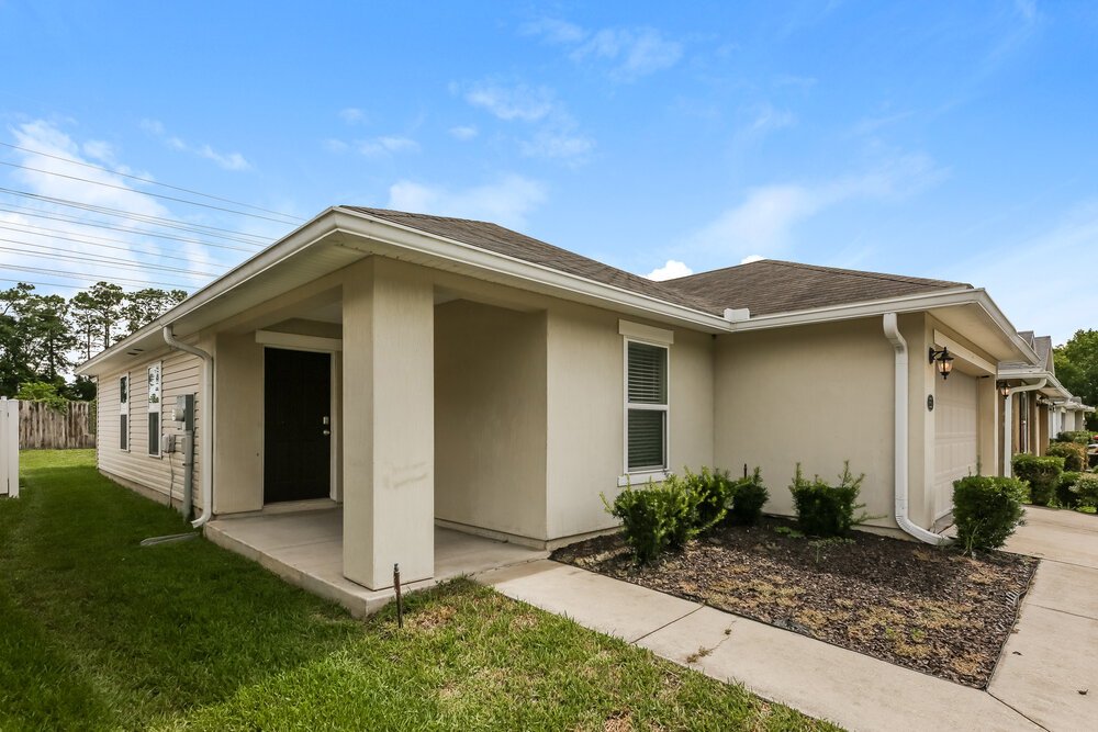 3-Bed Rental on 1329 Biscayne Grove photo 3