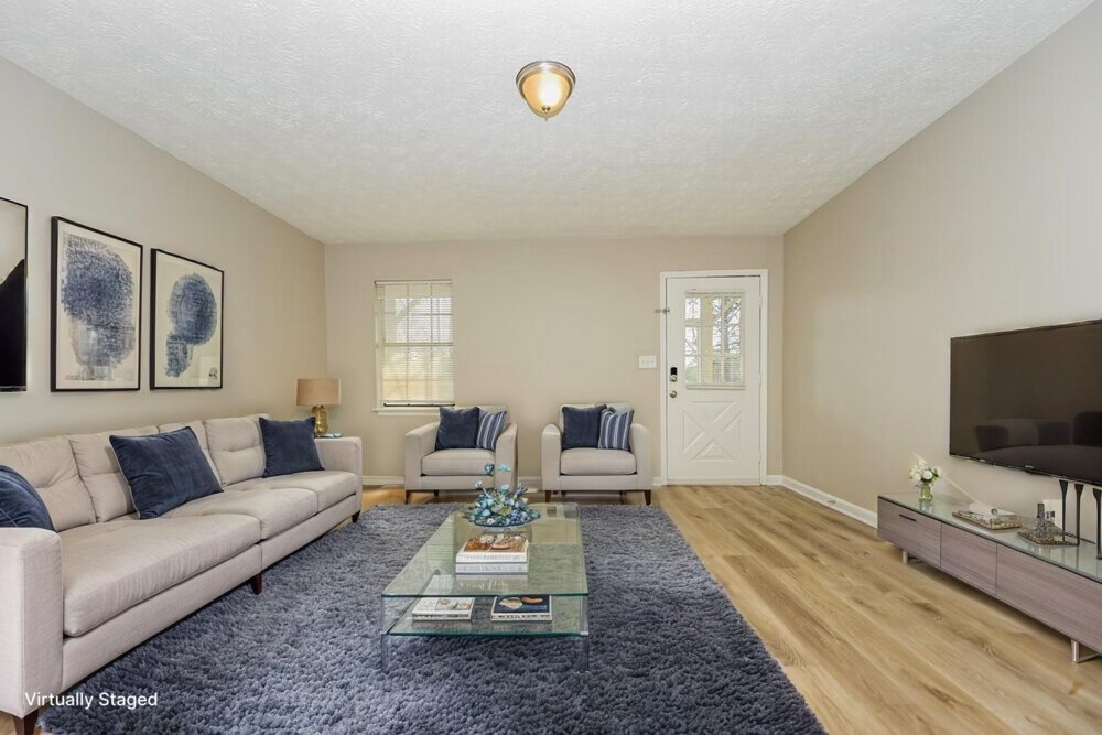 3-Bed Rental on 119 Adrian Dr photo 3