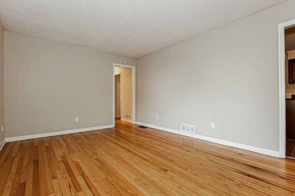 3-Bed Rental on 6570 Elsie Street photo 3
