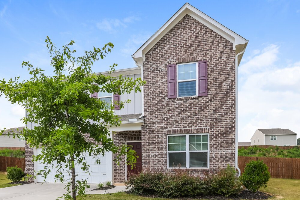4-Bed Rental on 901 Feldman Chase photo 4
