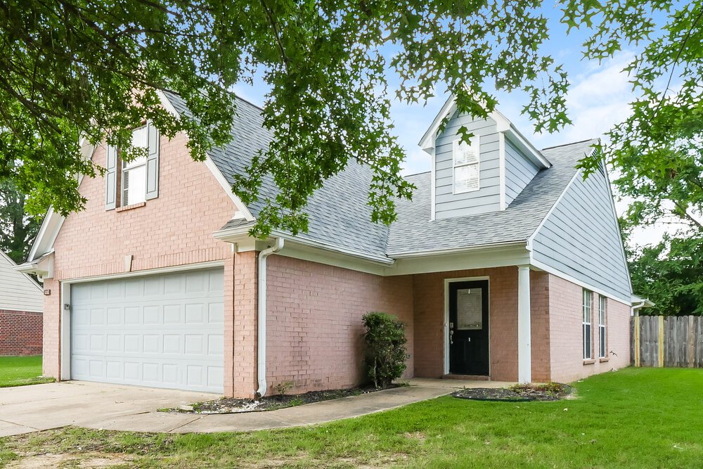 2-Bed Rental on 10678 Pecan Meadow photo 4