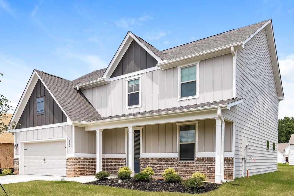 5-Bed Rental on 116 Cantrell Way photo 4