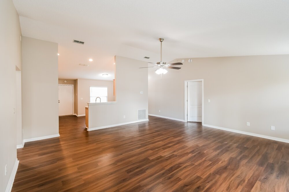 3-Bed Rental on 2953 Golden Pond photo 4