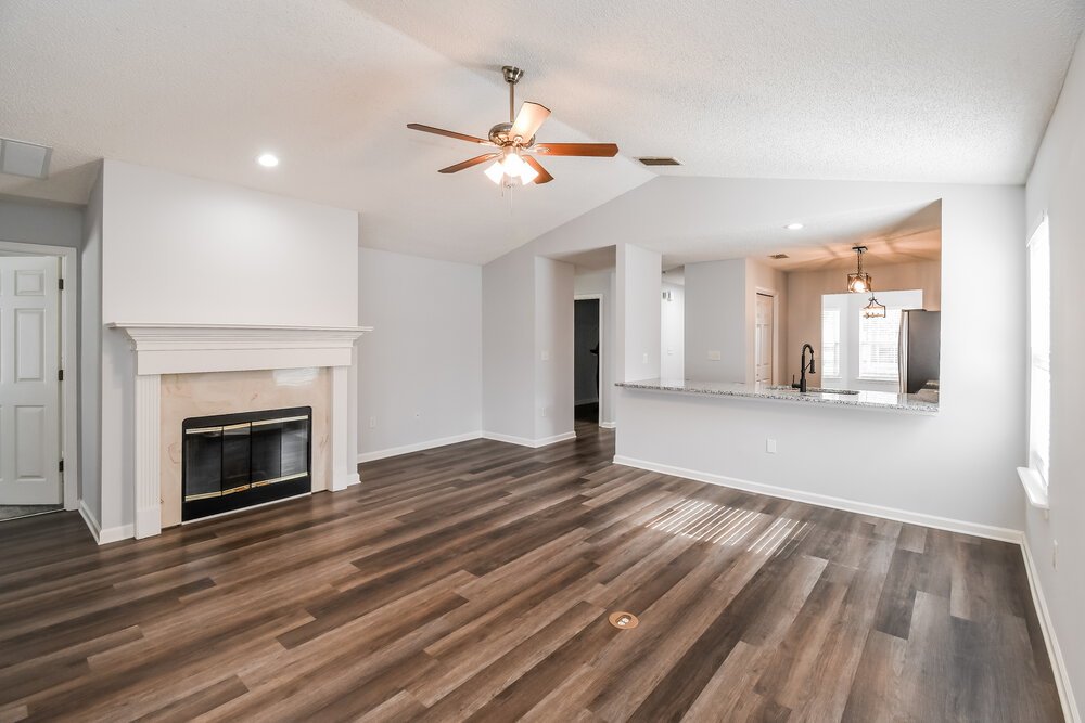 3-Bed Rental on 8030 Welbeck Ln photo 4