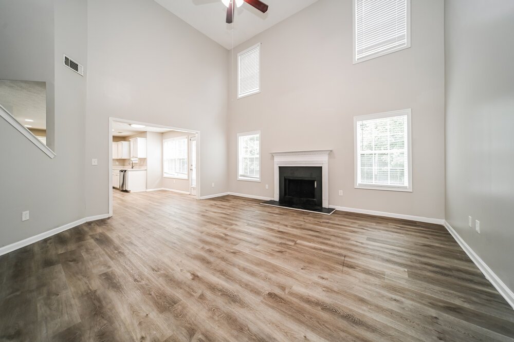 5-Bed Rental on 129 Makenna Dr photo 4