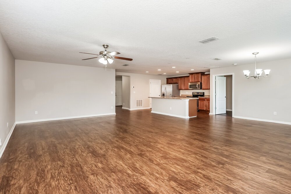3-Bed Rental on 3800 Falcon Crest photo 4