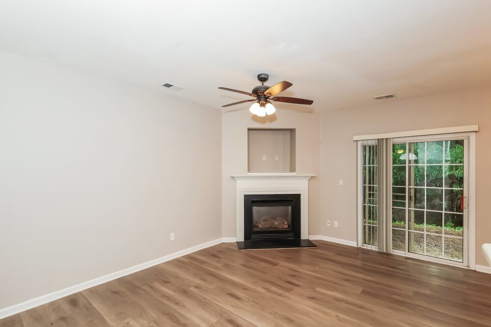 3-Bed Rental on 713 Celeste Ln photo 4