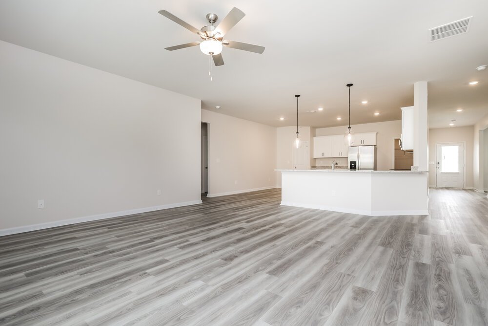 4-Bed Rental on 1420 Sodbuster Dr photo 4