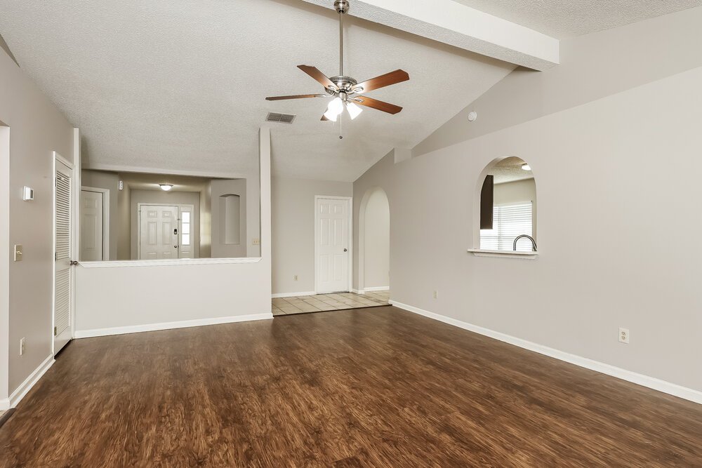 3-Bed Rental on 2977 Tuscarora Trl photo 4