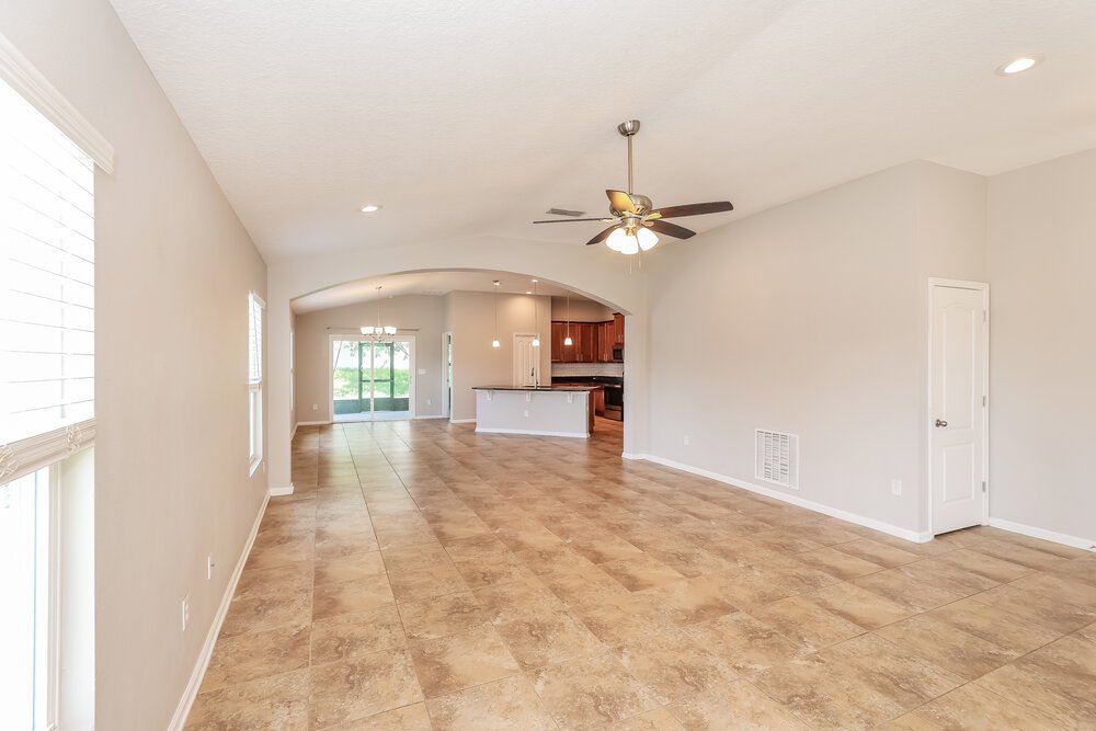 3-Bed Rental on 1908 High Prairie photo 4
