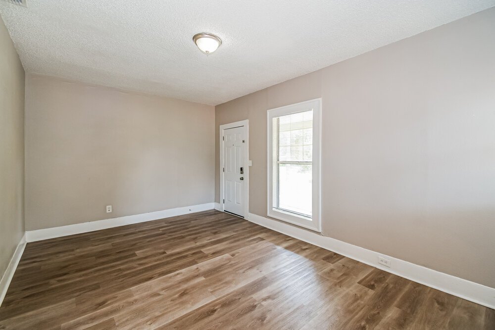 3-Bed Rental on 914 Allison St photo 4
